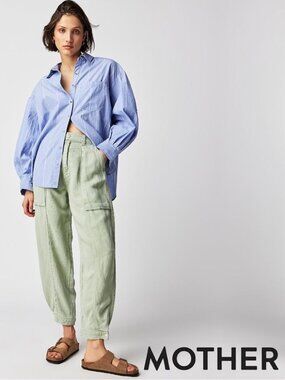 MOTHER The Patch Pocket Chute Flood Pants in Cameo Green